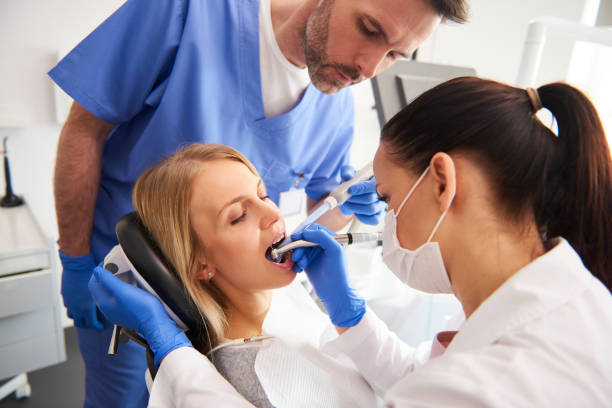 Best Dental Bonding  in Clarence, IA